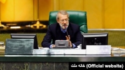 علی لاریجانی می‌گوید که اظهارنظر مجدد شورای نگهبان در مورد قوانین «معنی ندارد، چرا که کشور را بر هم می‌زند».