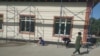 Учителя на субботнике. 