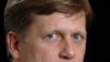 Владислав Сурков (с) һәм Дмитрий Медведев