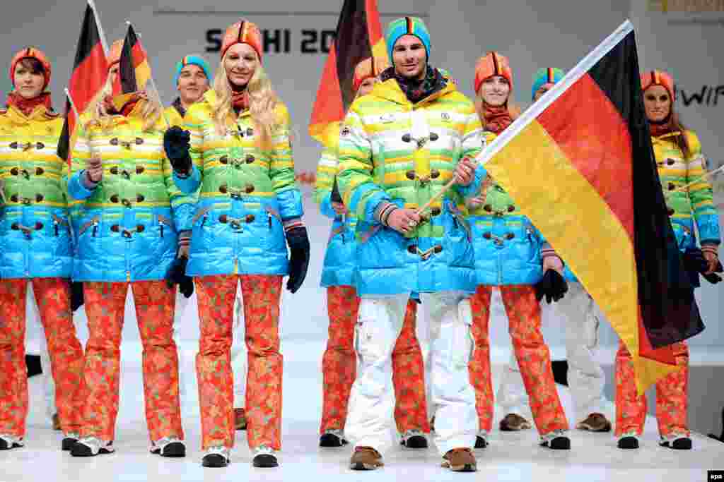 Германиянең Олимпия һәм Паралимпия такымнары шулай киенә.